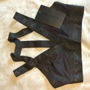 ACTIVELY BLACK Sport Bra